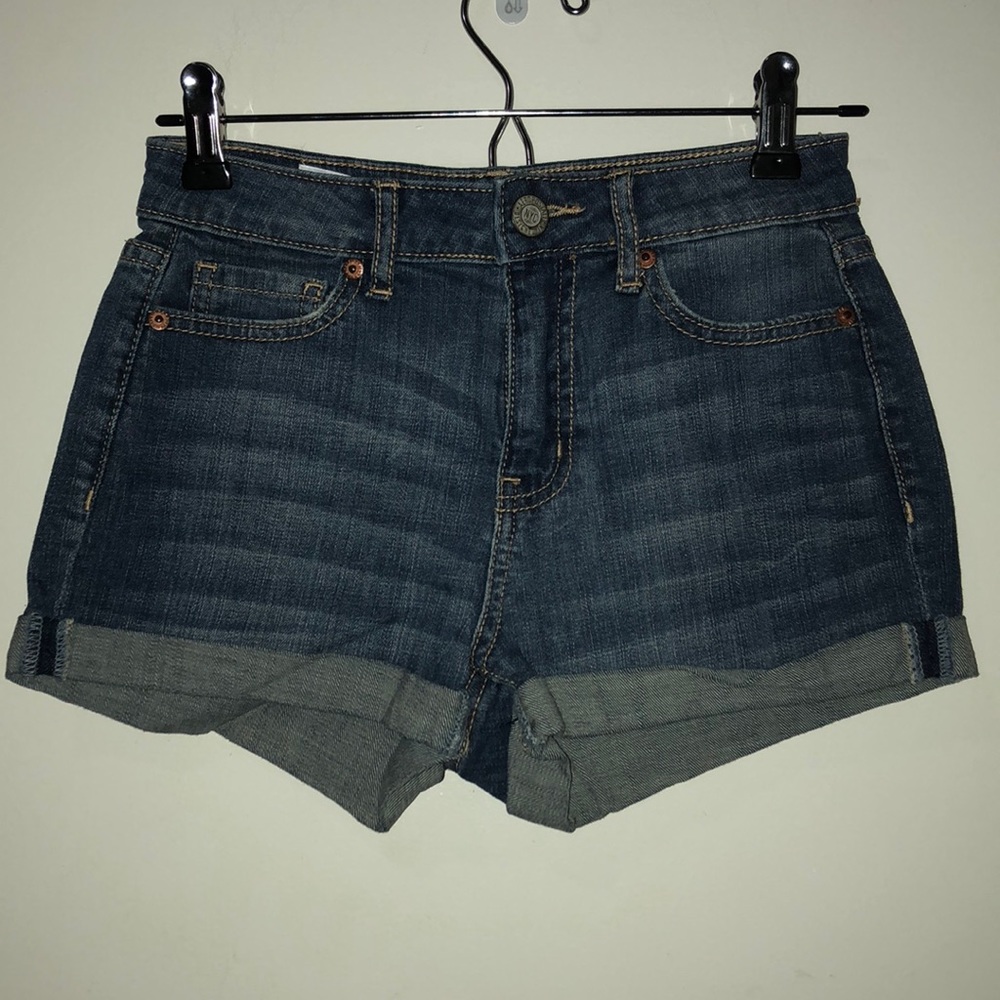 Medium wash high waisted shorties